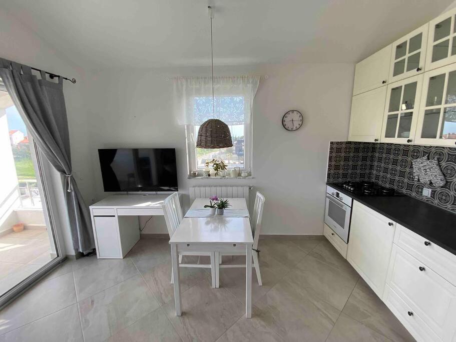 Apartment Laurus Premantura Eksteriør bilde